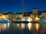 Apartments in Trogir, Island Ciovo, just 20m from the sea