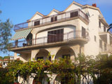 Apartments and Rooms just 20m from the sea